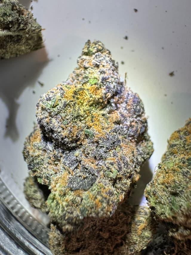 Captain crunch strain